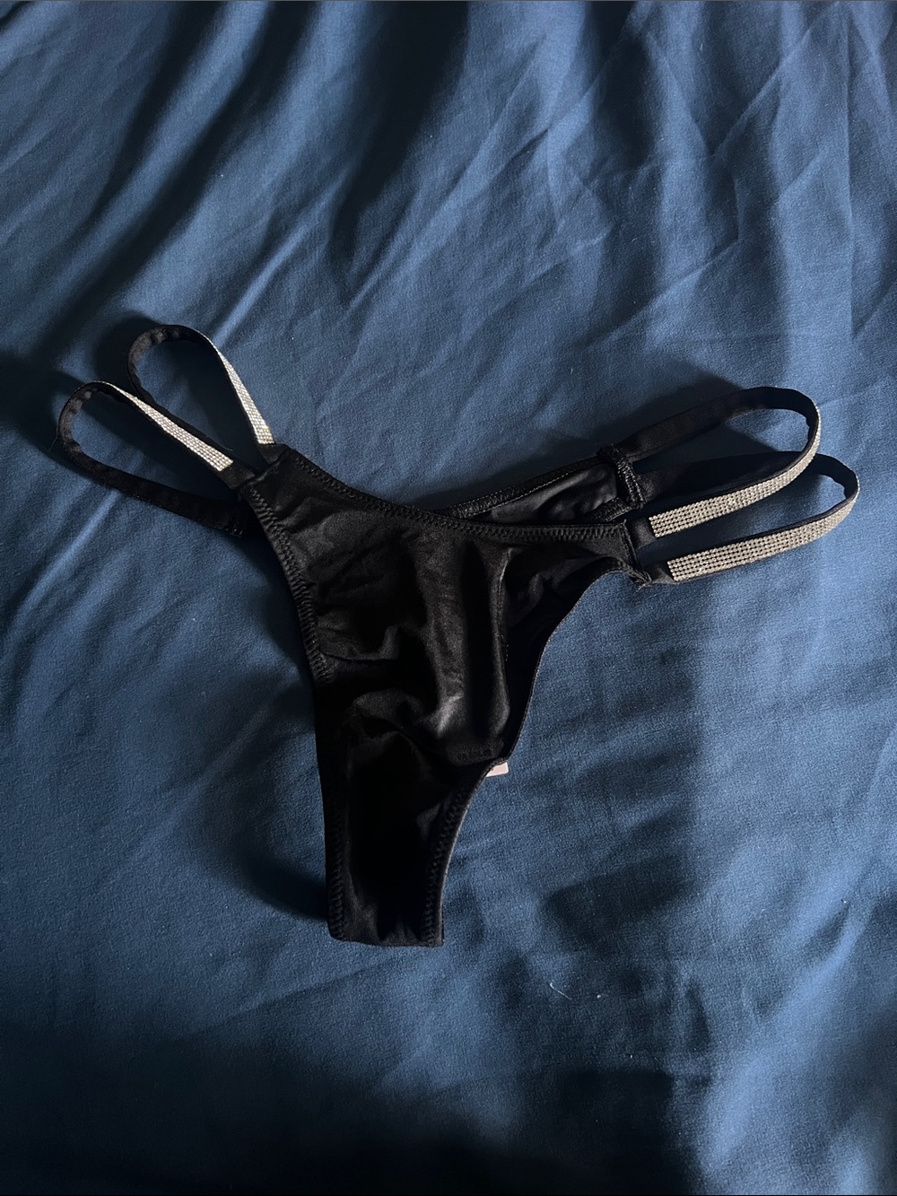 Victoria’s Secret Very Sexy Double Shine Thong in Black - Picture 3 of 9